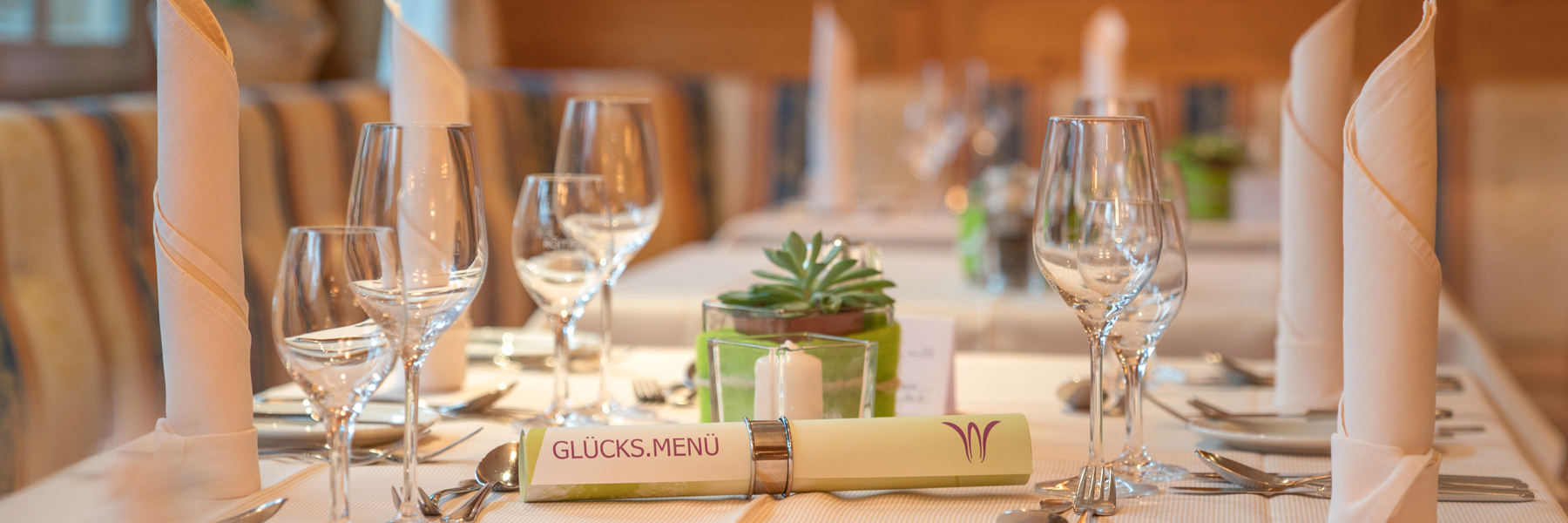 Restaurant & Bar